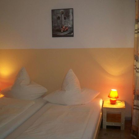 Hotel Zur Donau ディリンゲン・アン・デア・ドナウ エクステリア 写真